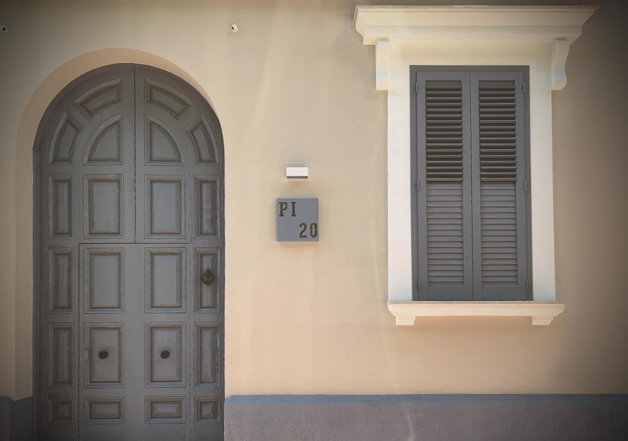 Satyria Apartments Taranto Exterior photo
